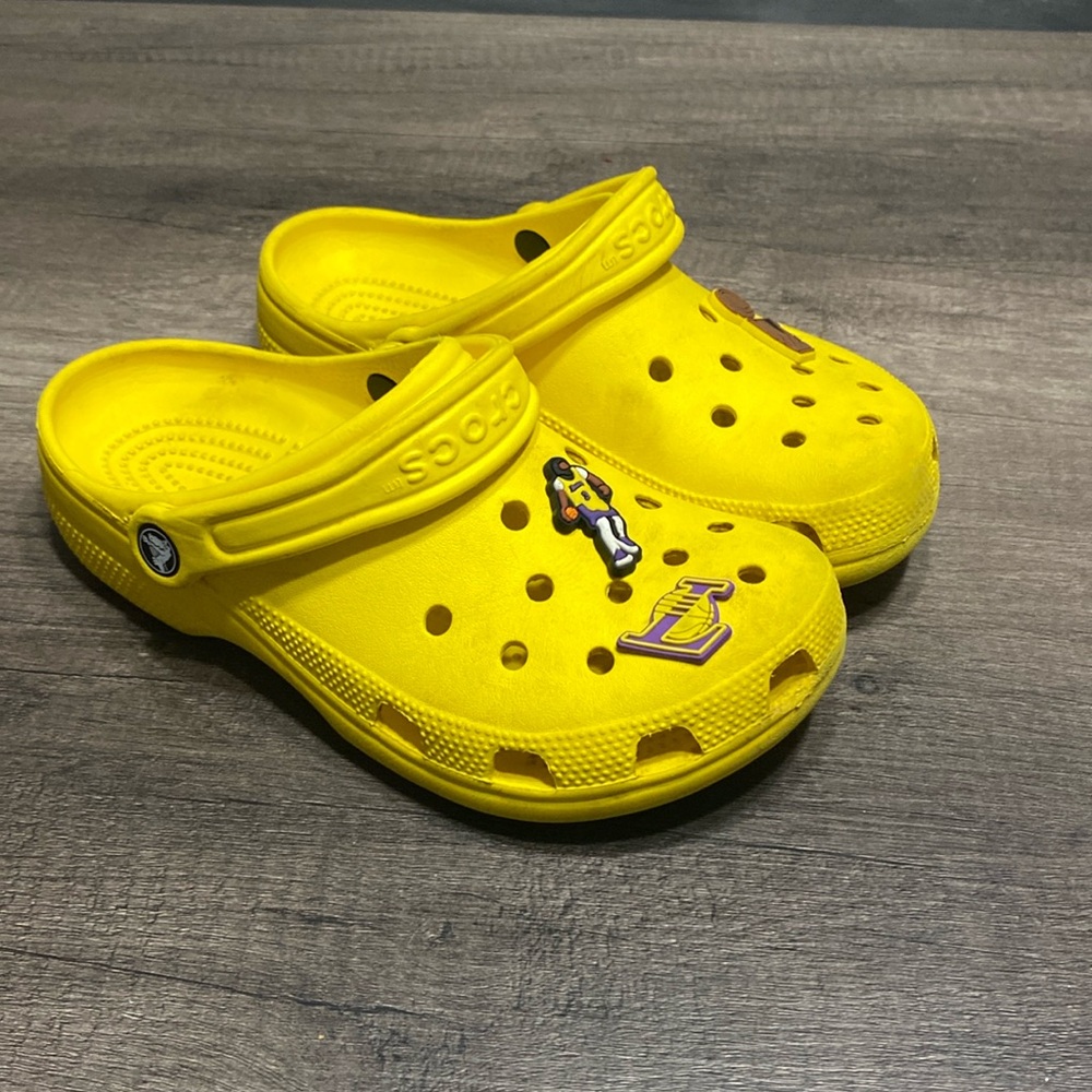 Crocs